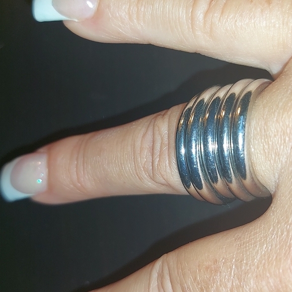 Stackable Stainless Steel Rings Size 6 Brand New in Box - Picture 2 of 3